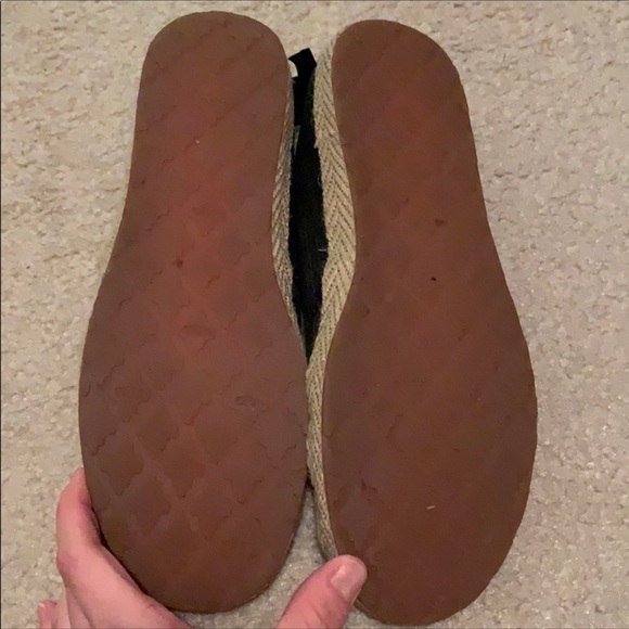 UGG flats - Picture 4 of 4